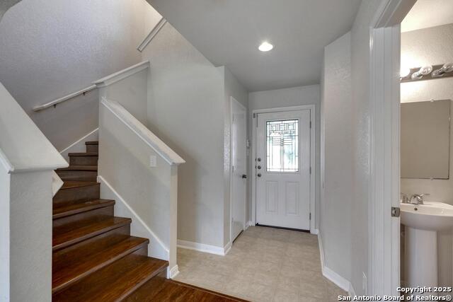 Image 4 of 26 For 225 Sandy Shoal