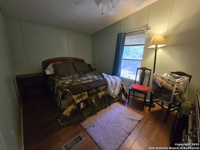 Image 23 of 31 For 200 Iroquois