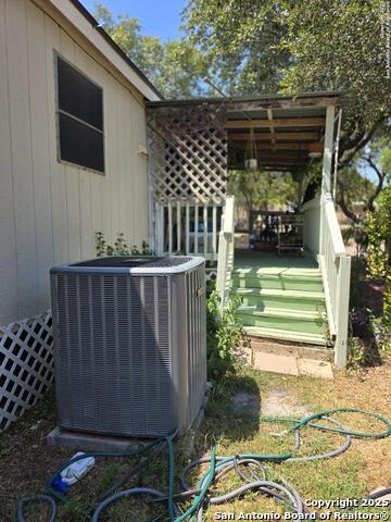 Image 30 of 31 For 200 Iroquois