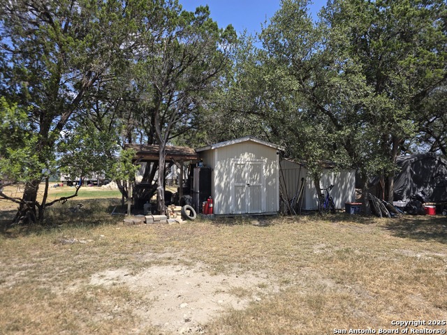 Image 5 of 31 For 200 Iroquois