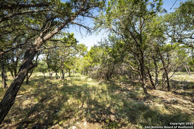 Image 10 of 34 For 2601 Summit Dr