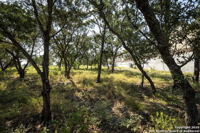 Image 13 of 34 For 2601 Summit Dr