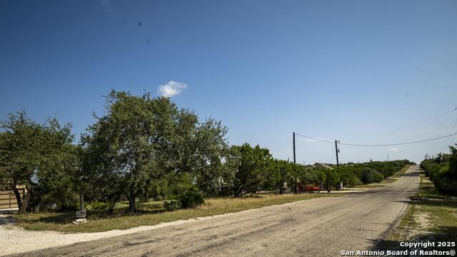 Image 16 of 34 For 2601 Summit Dr