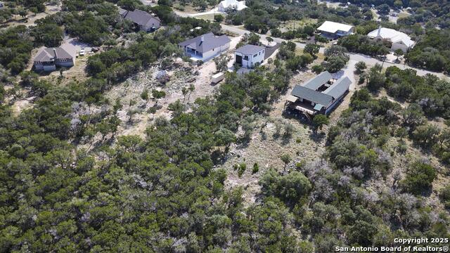 Image 21 of 34 For 2601 Summit Dr