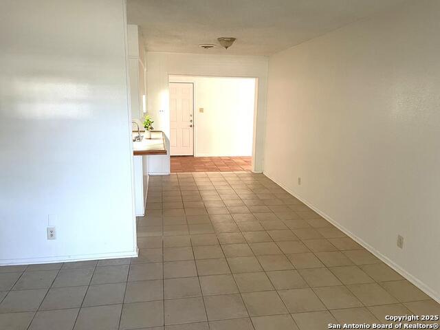 Image 16 of 16 For 1403 Kingfisher