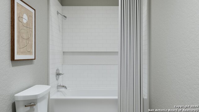 Listing photo id 9 for 4223 Wichita Woods