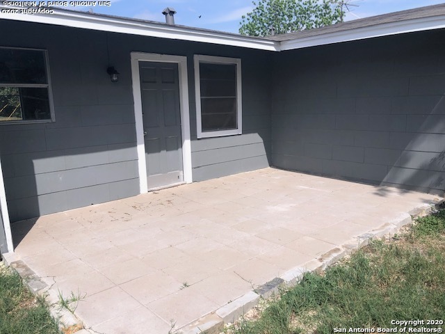 Image 11 of 26 For 411 Laddie Pl