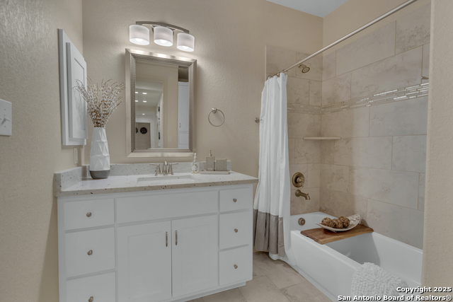 Image 27 of 50 For 300 Abrego Lake