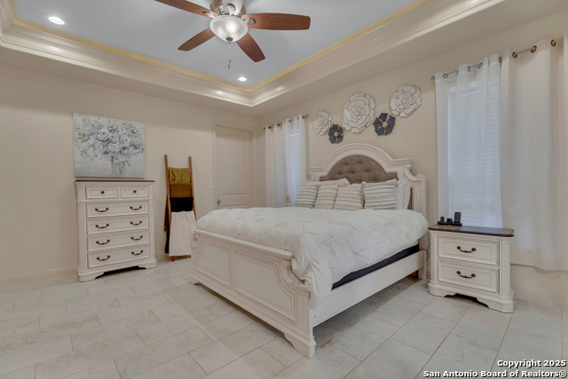 Image 31 of 50 For 300 Abrego Lake