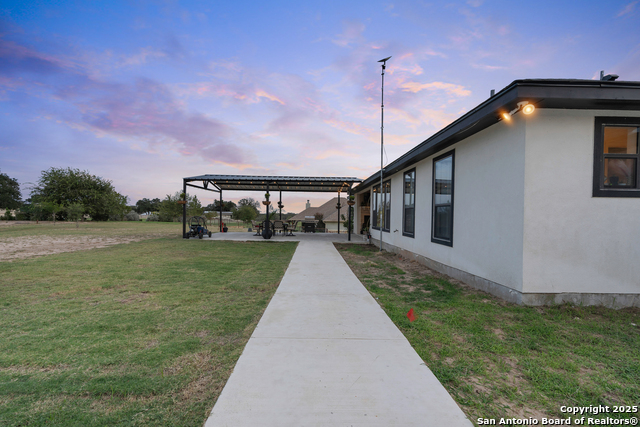 Image 46 of 50 For 300 Abrego Lake