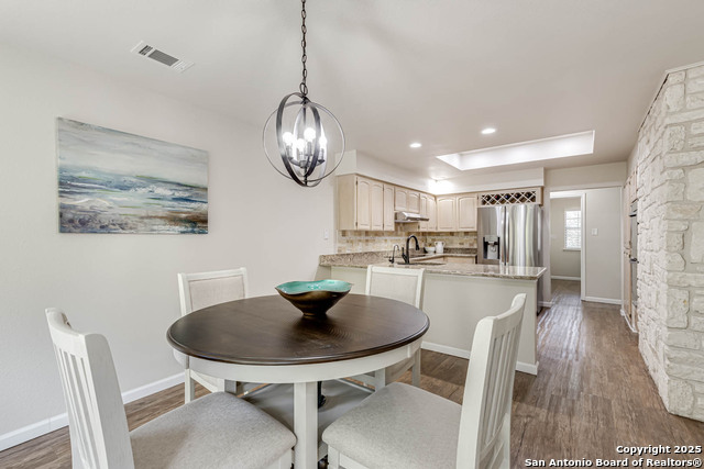 Listing photo id 13 for 8718 Paisano Pass
