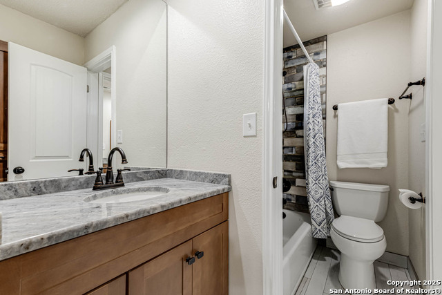 Listing photo id 29 for 8718 Paisano Pass