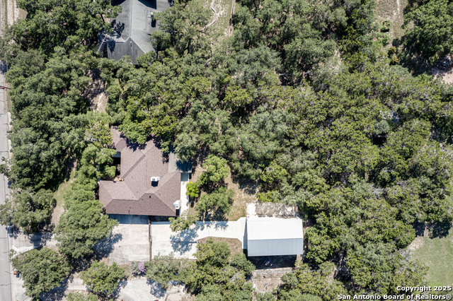 Listing photo id 50 for 8718 Paisano Pass
