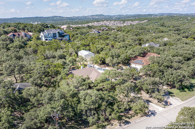 Listing photo id 52 for 8718 Paisano Pass