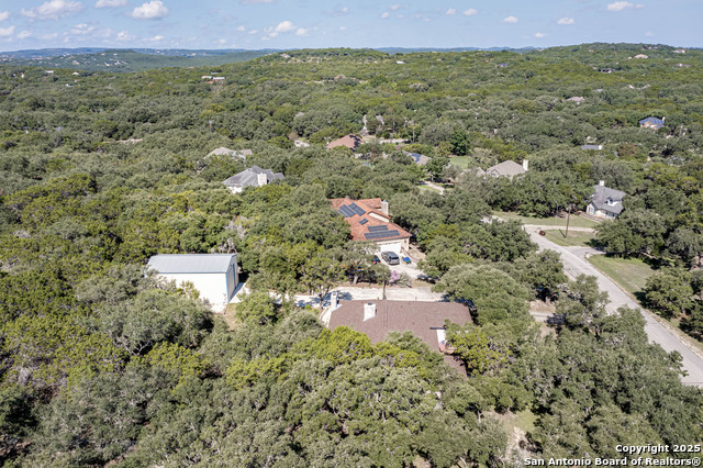 Listing photo id 54 for 8718 Paisano Pass