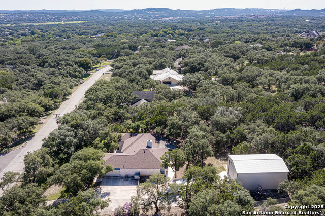 Listing photo id 58 for 8718 Paisano Pass