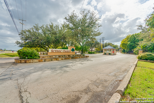Listing photo id 59 for 8718 Paisano Pass
