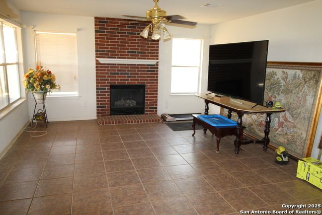 Image 11 of 27 For 246 Collins Hill