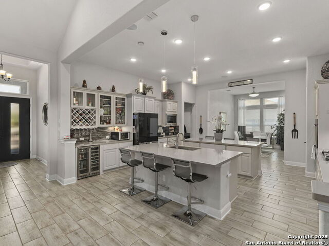 Listing photo id 4 for 25026 Dulzura