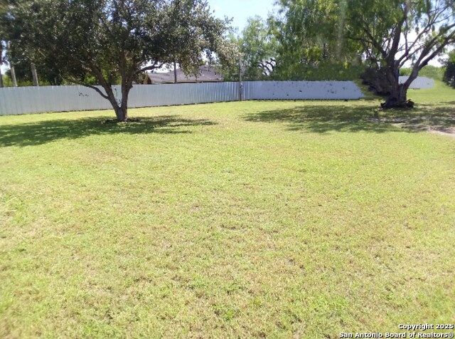 Listing photo id 1 for 7605 N Doolittle Rd