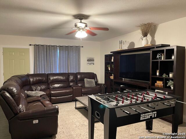 Listing photo id 12 for 101 Furlong Dr