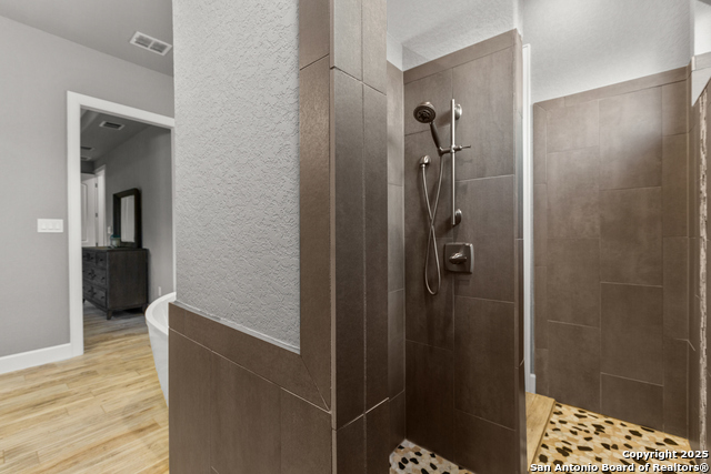 Image 21 of 42 For 168 Bobby Lynn