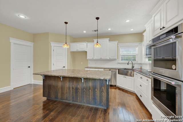 Image 10 of 46 For 204 Falling Hills