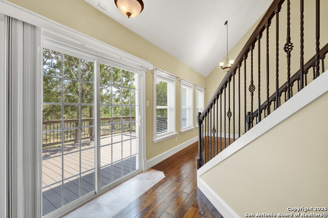 Image 13 of 46 For 204 Falling Hills