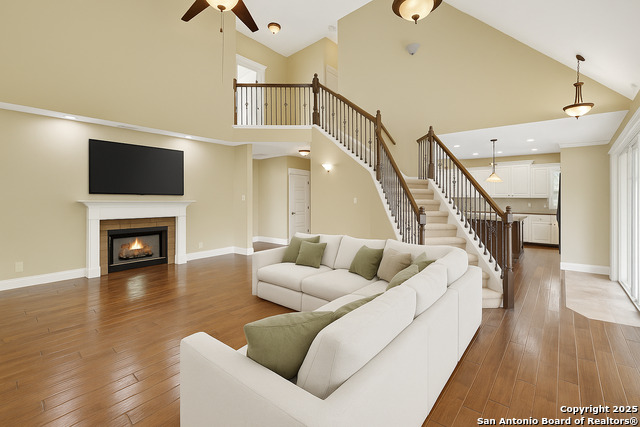 Image 15 of 46 For 204 Falling Hills