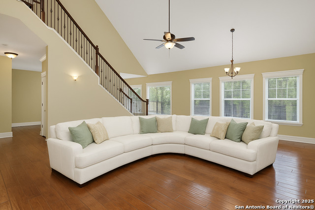 Image 17 of 46 For 204 Falling Hills