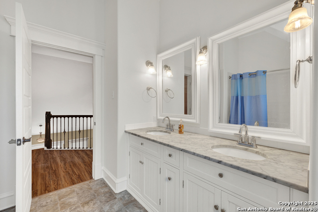 Image 28 of 46 For 204 Falling Hills