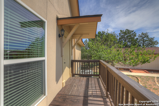 Image 34 of 46 For 204 Falling Hills