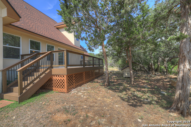 Image 39 of 46 For 204 Falling Hills