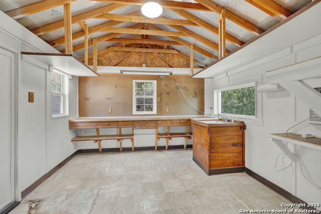 Image 42 of 46 For 204 Falling Hills