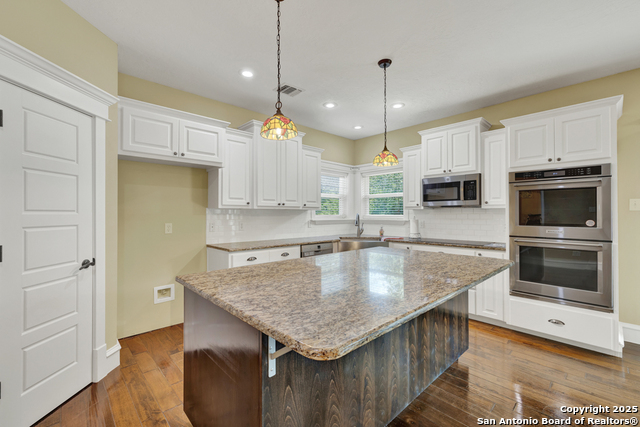 Image 9 of 46 For 204 Falling Hills