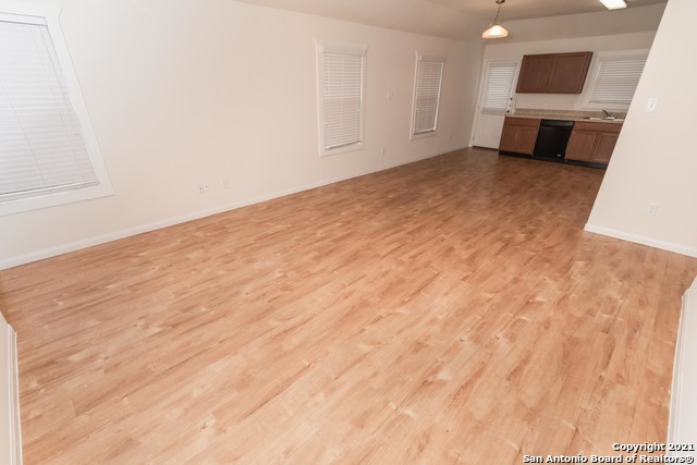 Image 5 of 12 For 711 Belle Watling