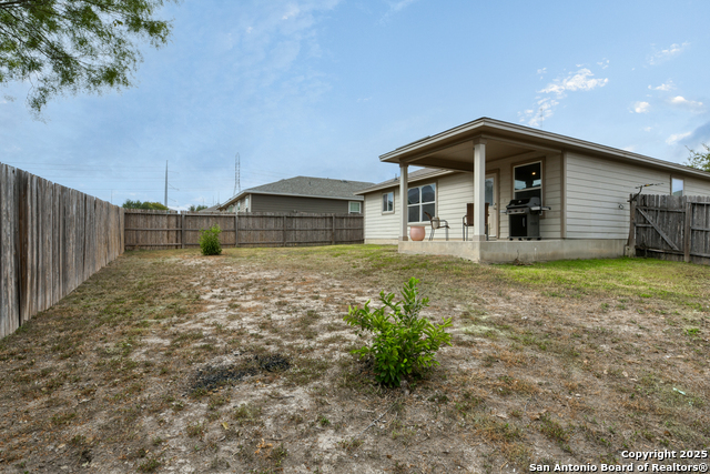 Image 25 of 26 For 1418 Dove Bend