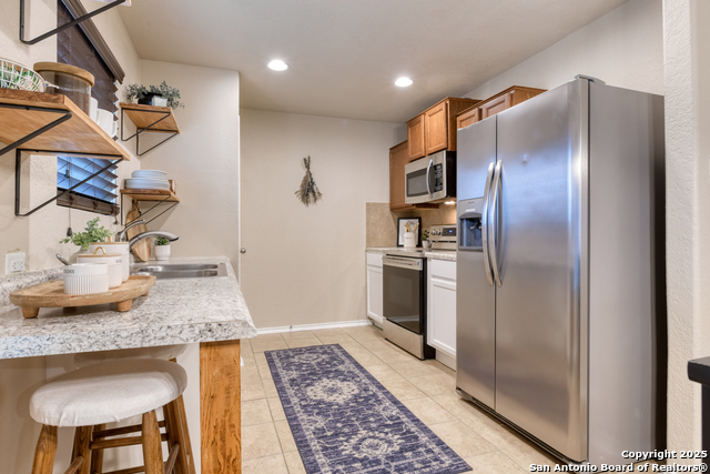 Image 8 of 26 For 1418 Dove Bend