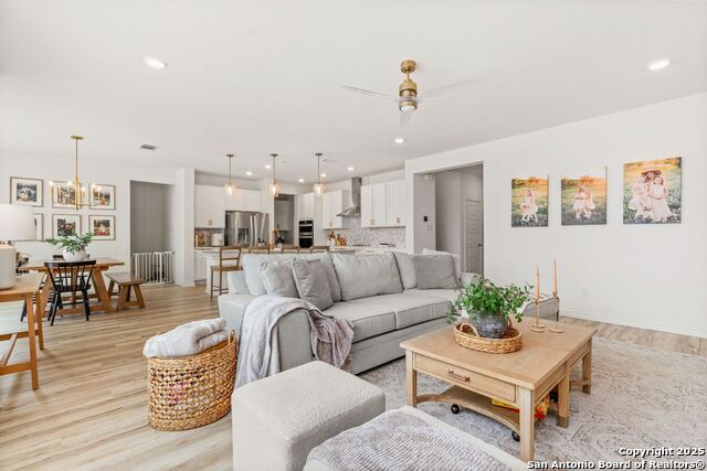 Image 3 of 28 For 4552 Klein Meadows