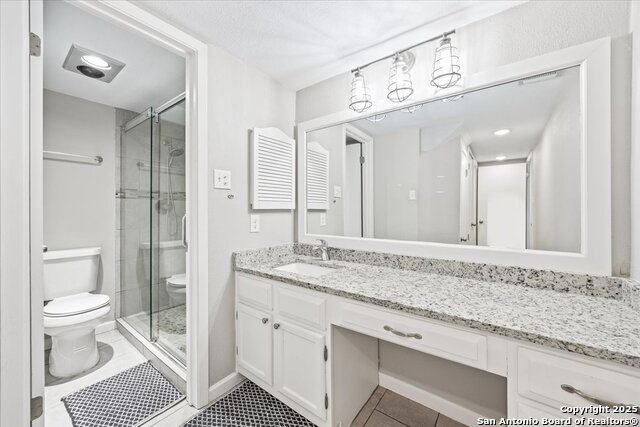 Image 21 of 31 For 11926 Holm Oaks