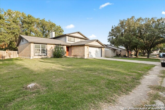 Image 3 of 31 For 11926 Holm Oaks