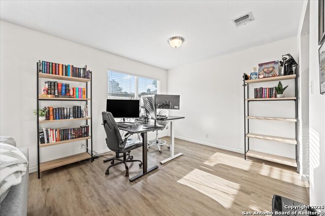 Image 9 of 31 For 11926 Holm Oaks