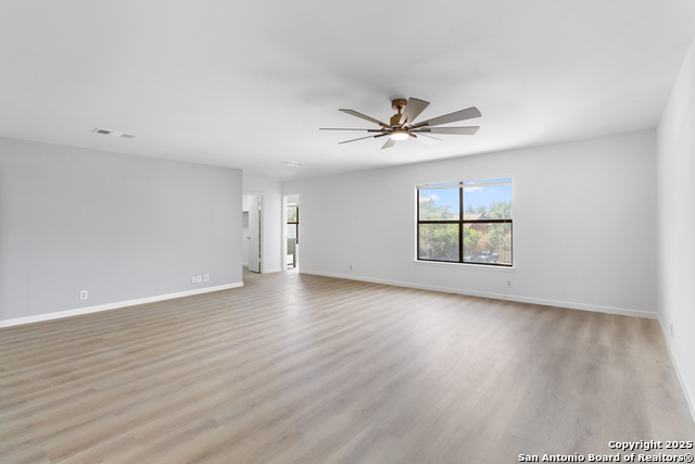 Image 19 of 24 For 10222 Eagle Bluff