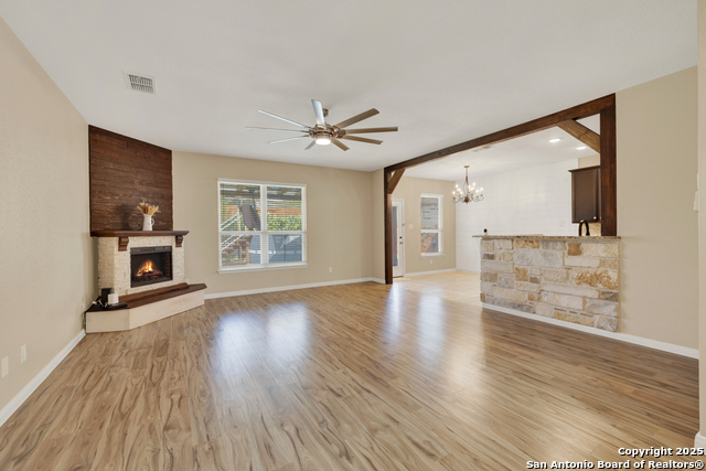 Image 13 of 40 For 6370 Daisy Way