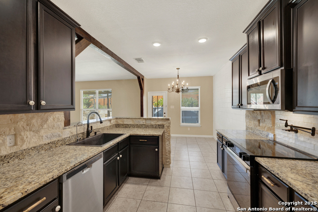 Image 21 of 40 For 6370 Daisy Way