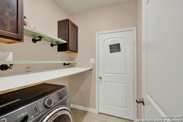 Image 22 of 40 For 6370 Daisy Way