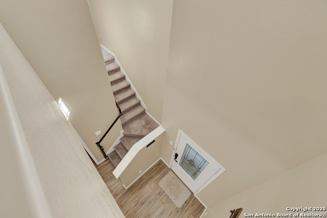 Image 23 of 40 For 6370 Daisy Way