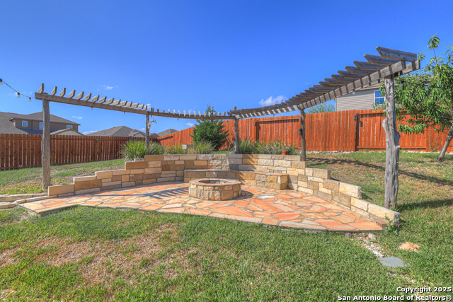 Image 34 of 40 For 6370 Daisy Way