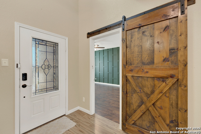 Image 4 of 40 For 6370 Daisy Way