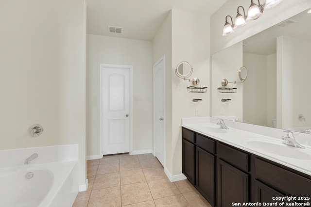 Image 7 of 40 For 6370 Daisy Way